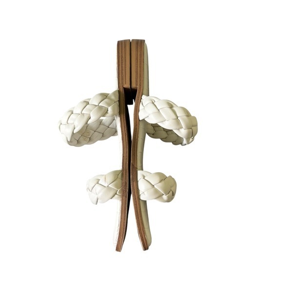 Cushionaire Vicki Braided Slide Sandals Ivory Faux Leather Memory Foam Size 7.5 - Picture 3 of 9